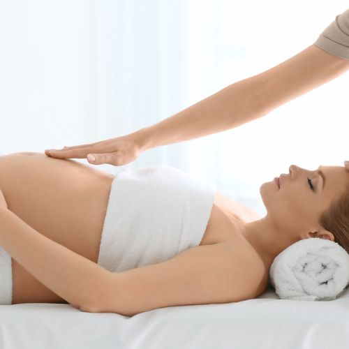 Parcours douceur "future maman" 1 h 30 (soin visage+massage)